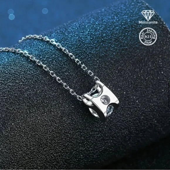 0.8 Carat Solitaire Pendant White Moissanite Diamond 925 Silver Necklace - Picture 3 of 10